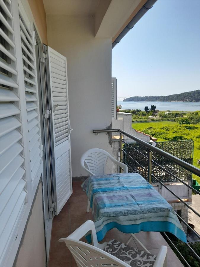 Apartments With A Parking Space Kampor, Rab - 4984 Esterno foto