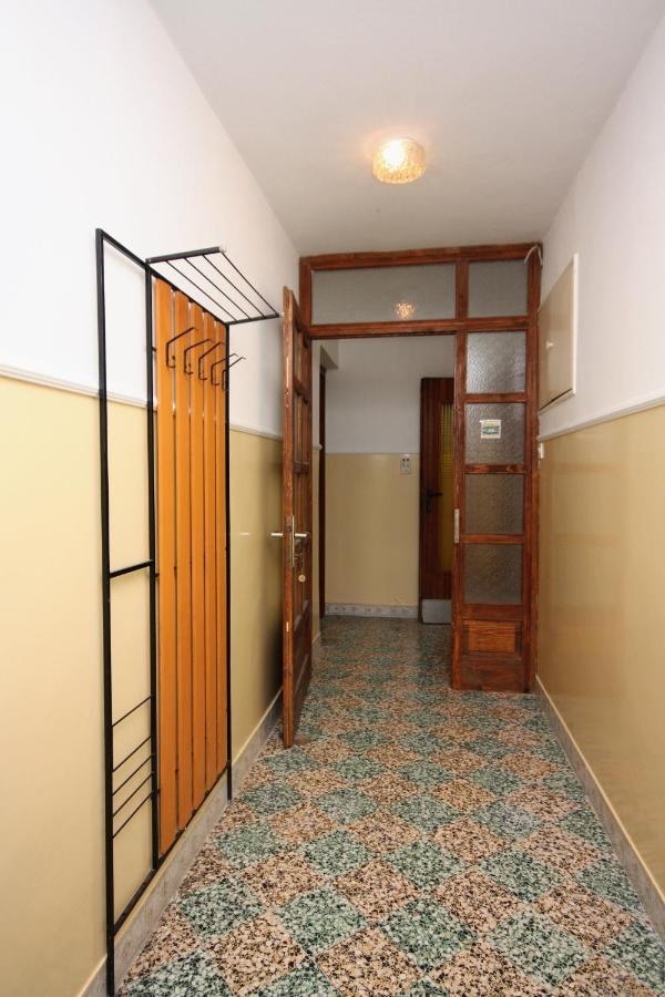 Apartments With A Parking Space Kampor, Rab - 4984 Esterno foto